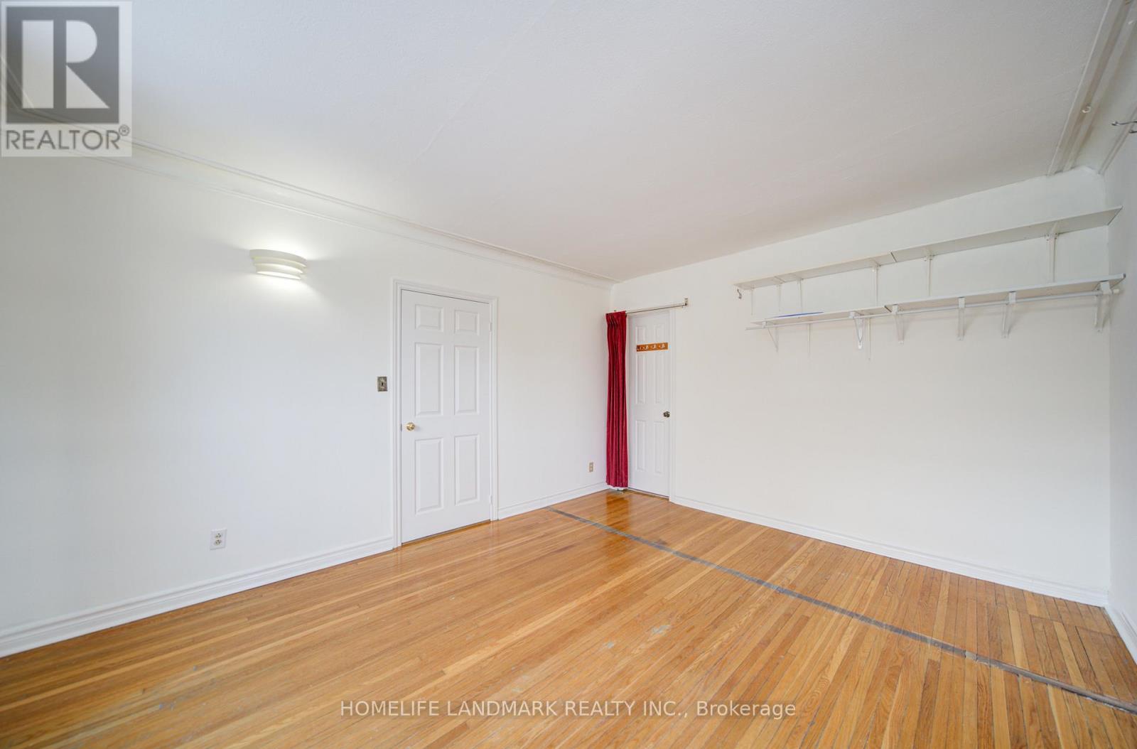 880 Shaw Street, Toronto, Ontario  M6G 3M2 - Photo 8 - W12864048