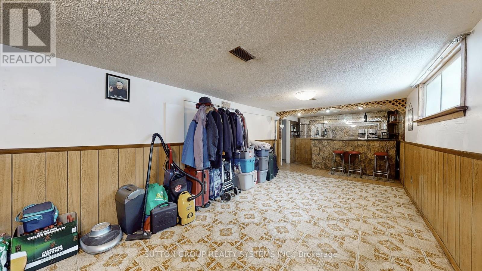 199 Strathnairn Avenue, Toronto, Ontario  M6M 2G6 - Photo 20 - W12864090