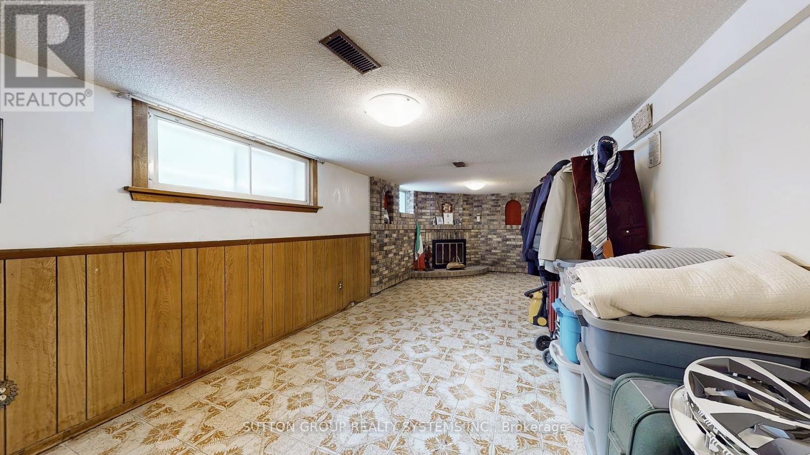 199 Strathnairn Avenue, Toronto, Ontario  M6M 2G6 - Photo 22 - W12864090