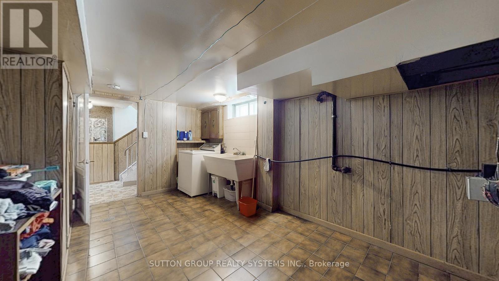 199 Strathnairn Avenue, Toronto, Ontario  M6M 2G6 - Photo 25 - W12864090