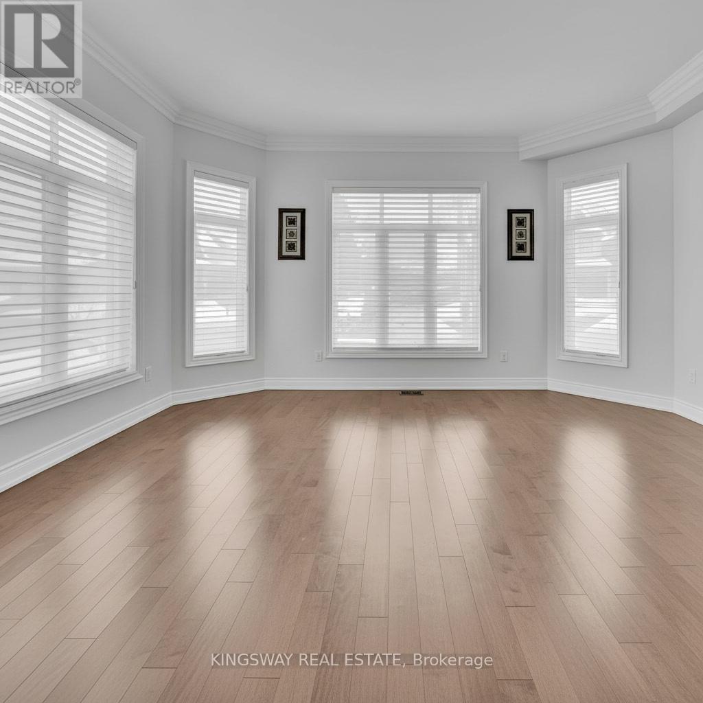 70 Bond Crescent, Richmond Hill, Ontario  L4E 3K4 - Photo 3 - N12756334