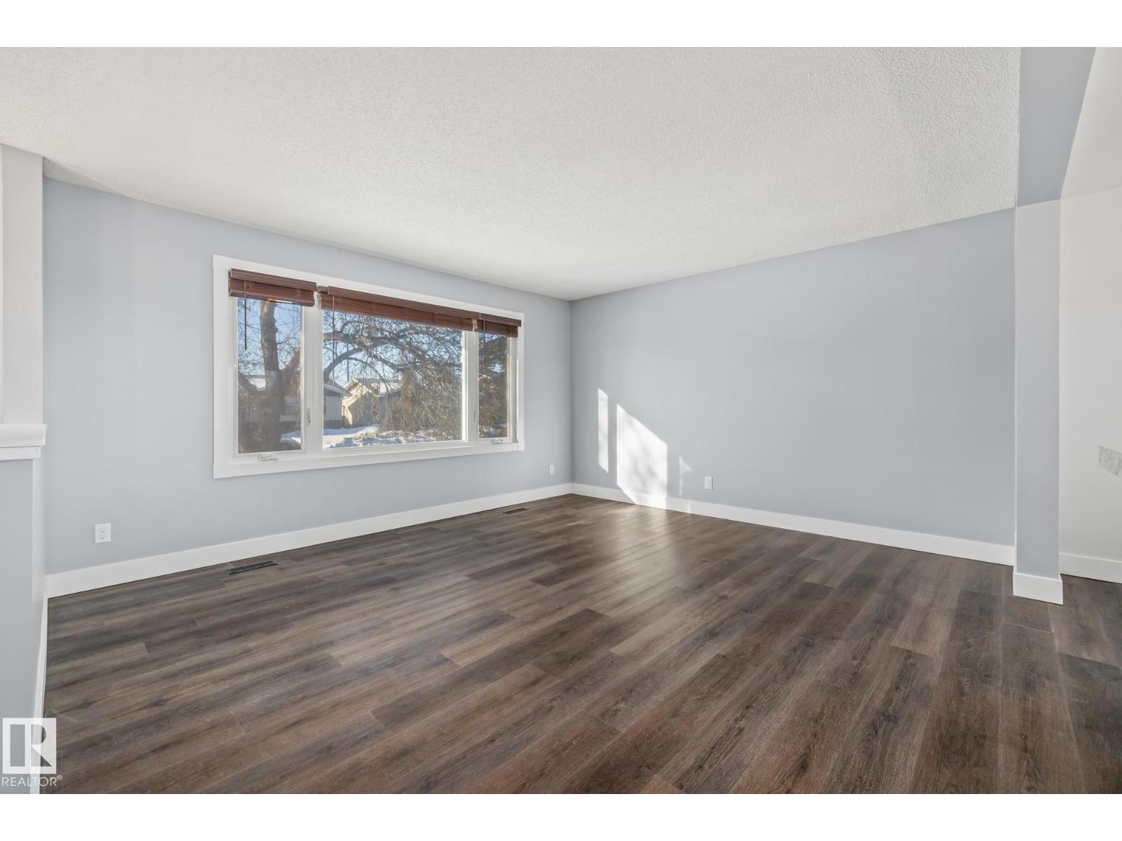 14911 96 St Nw, Edmonton, Alberta  T5E 4B9 - Photo 5 - E4472806