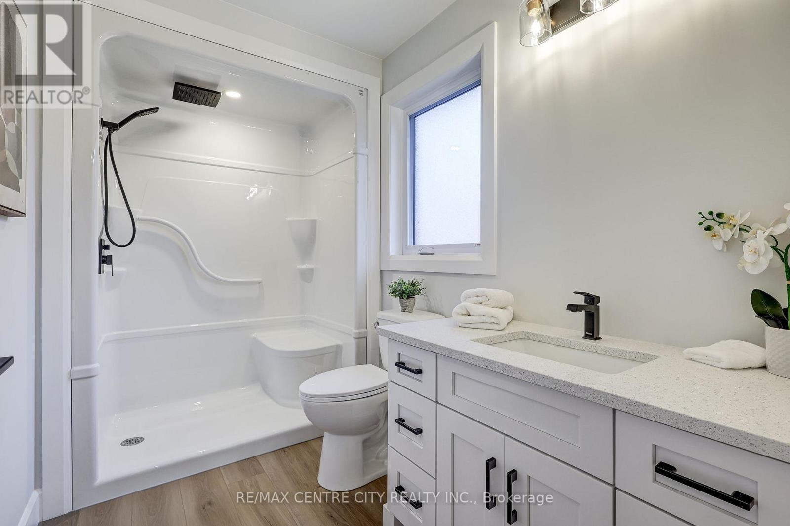 56081 Maverick Court, Bayham, Ontario  N0J 1Y0 - Photo 8 - X12864104