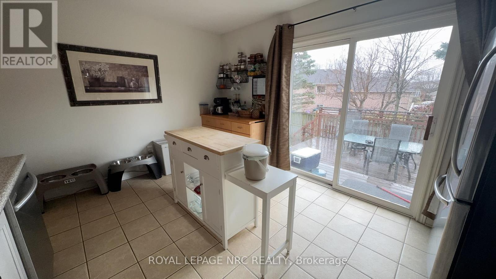 63 Jackson Court E, Welland, Ontario  L3C 7G4 - Photo 10 - X12864098