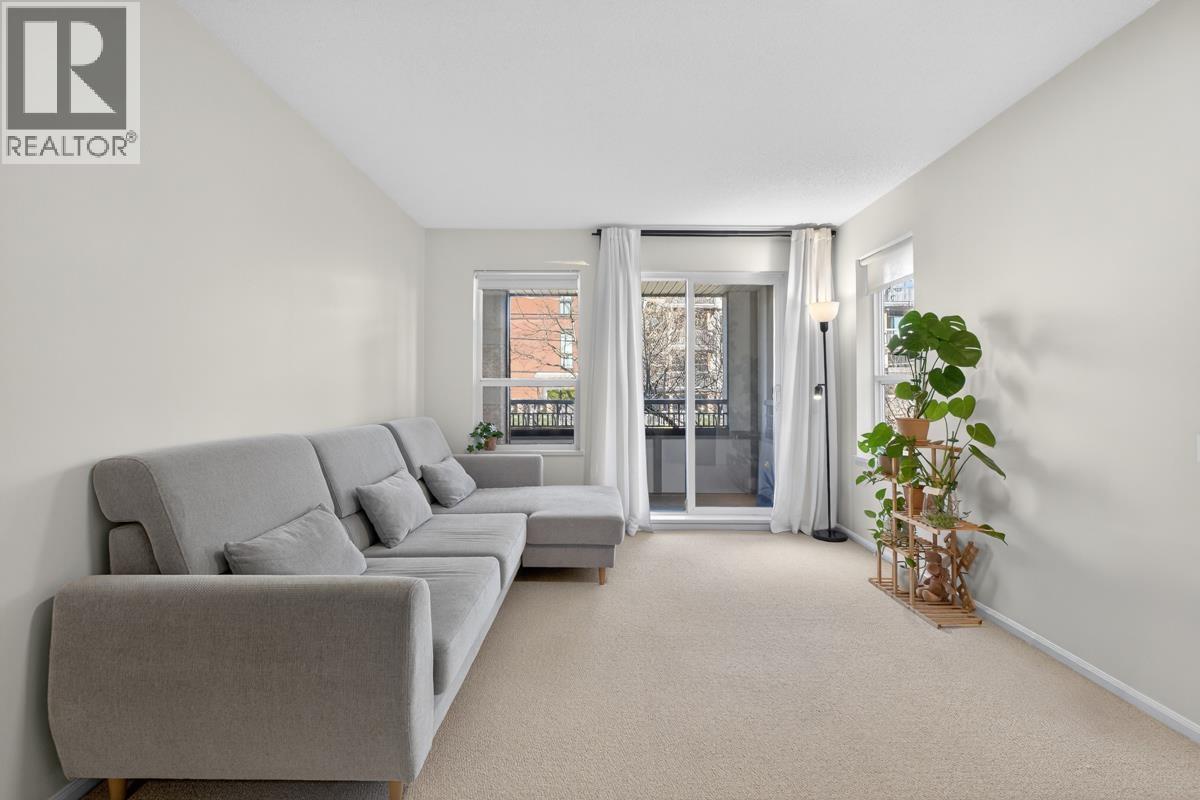 220 9200 Ferndale Road, Richmond, British Columbia  V6Y 4L2 - Photo 3 - R3097796