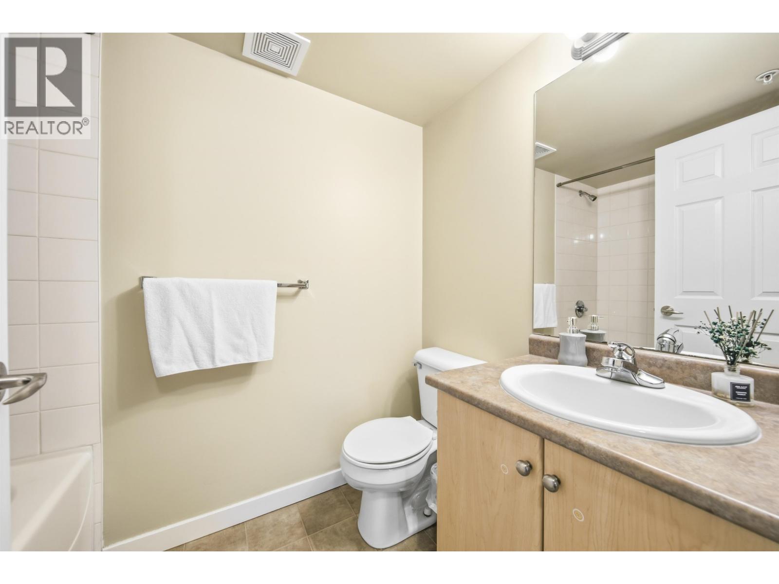 3113 240 Sherbrooke Street, New Westminster, British Columbia  V3L 0A4 - Photo 15 - R3097815