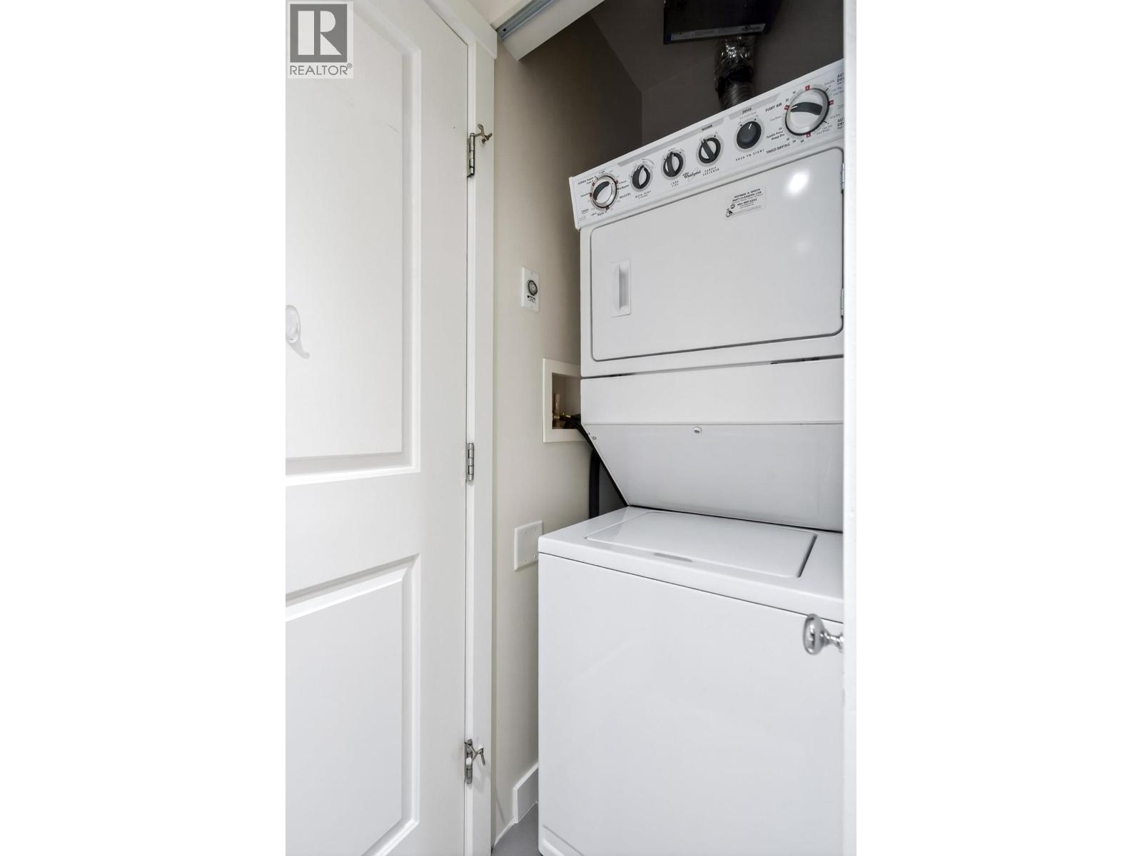 2005 4880 Bennett Street, Burnaby, British Columbia  V5H 0C1 - Photo 10 - R3097817