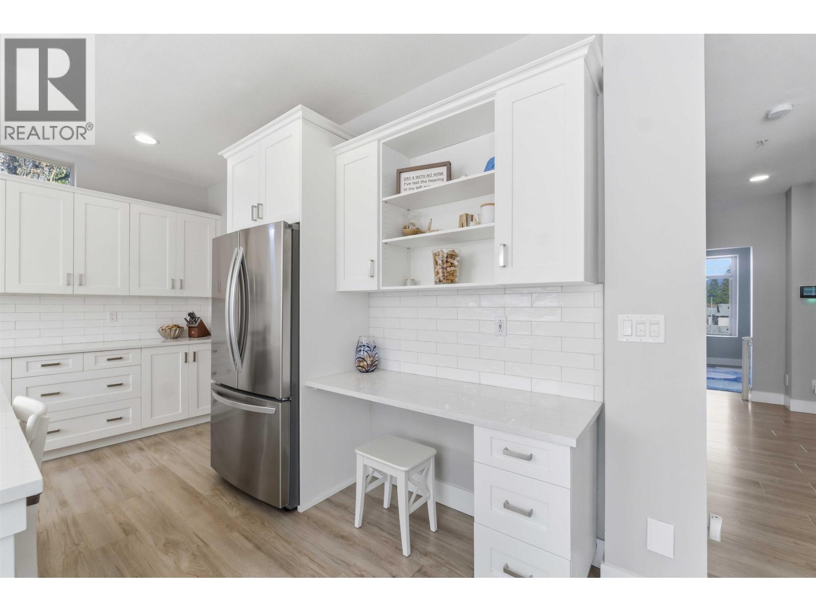 10651 Kimola Way, Maple Ridge, British Columbia  V2W 0B5 - Photo 6 - R3097769