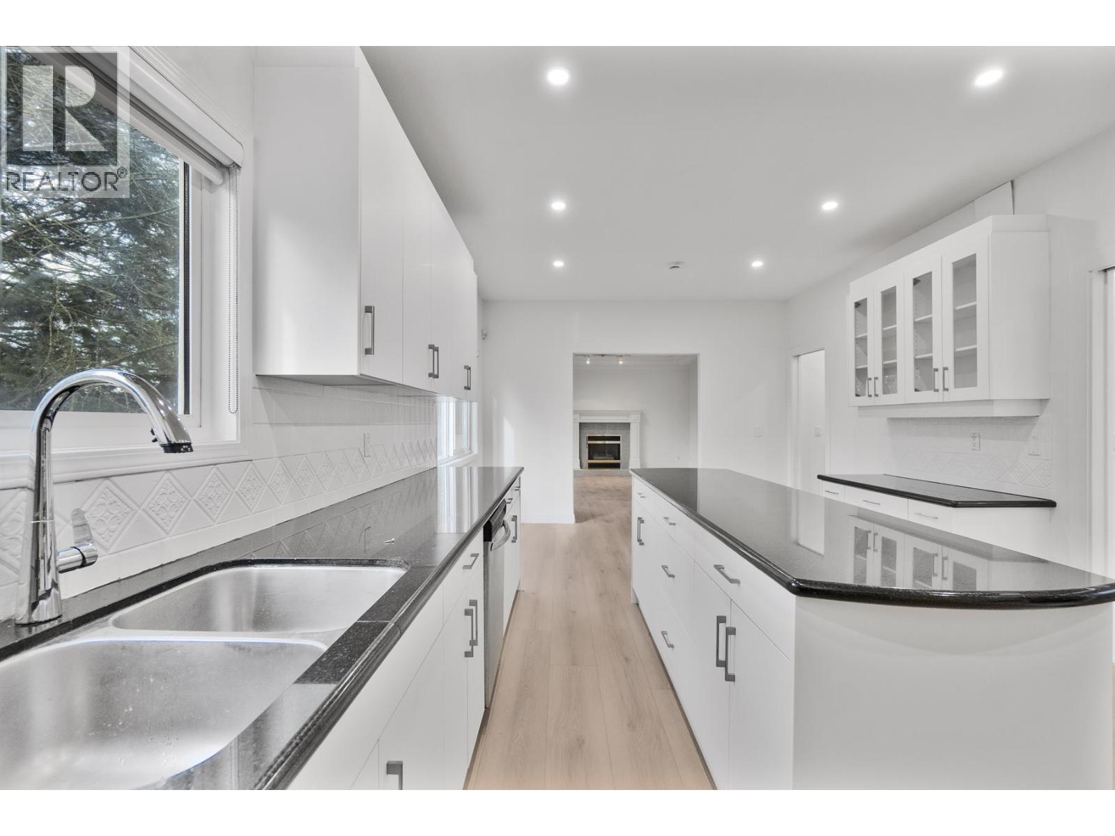 6998 Fielding Court, Burnaby, British Columbia  V5A 1Y5 - Photo 12 - R3097785