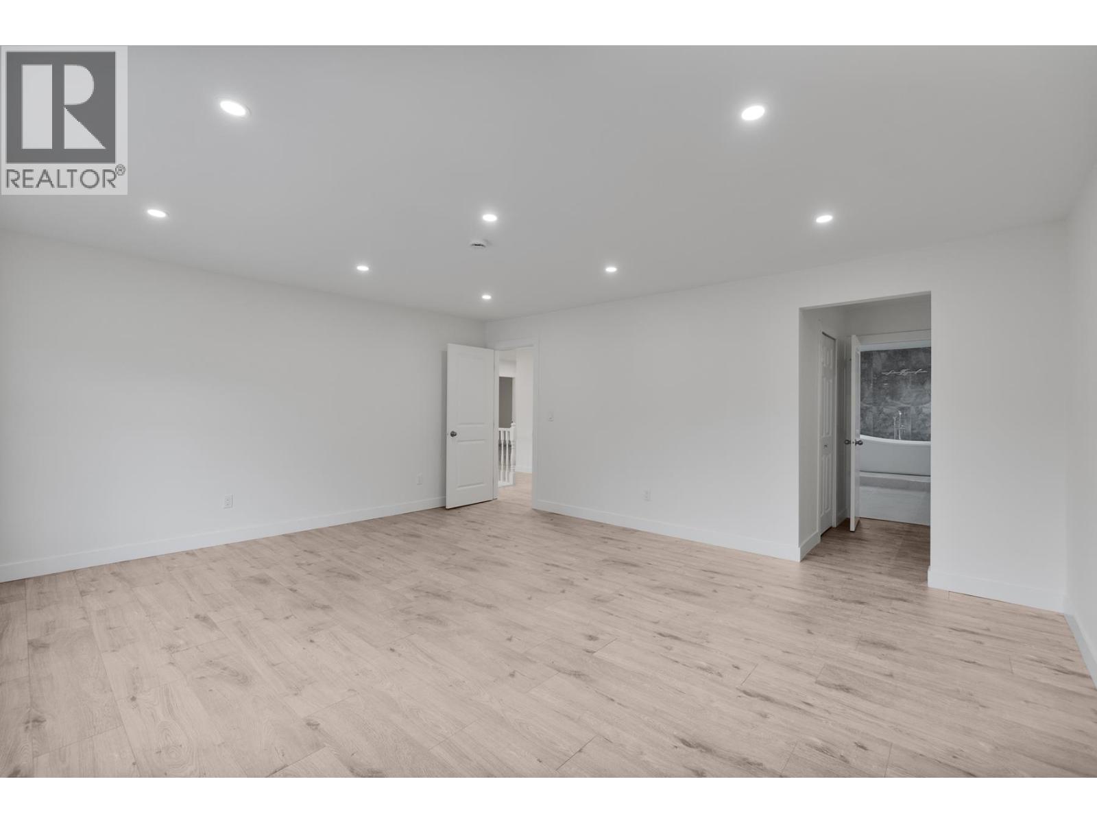 6998 Fielding Court, Burnaby, British Columbia  V5A 1Y5 - Photo 29 - R3097785