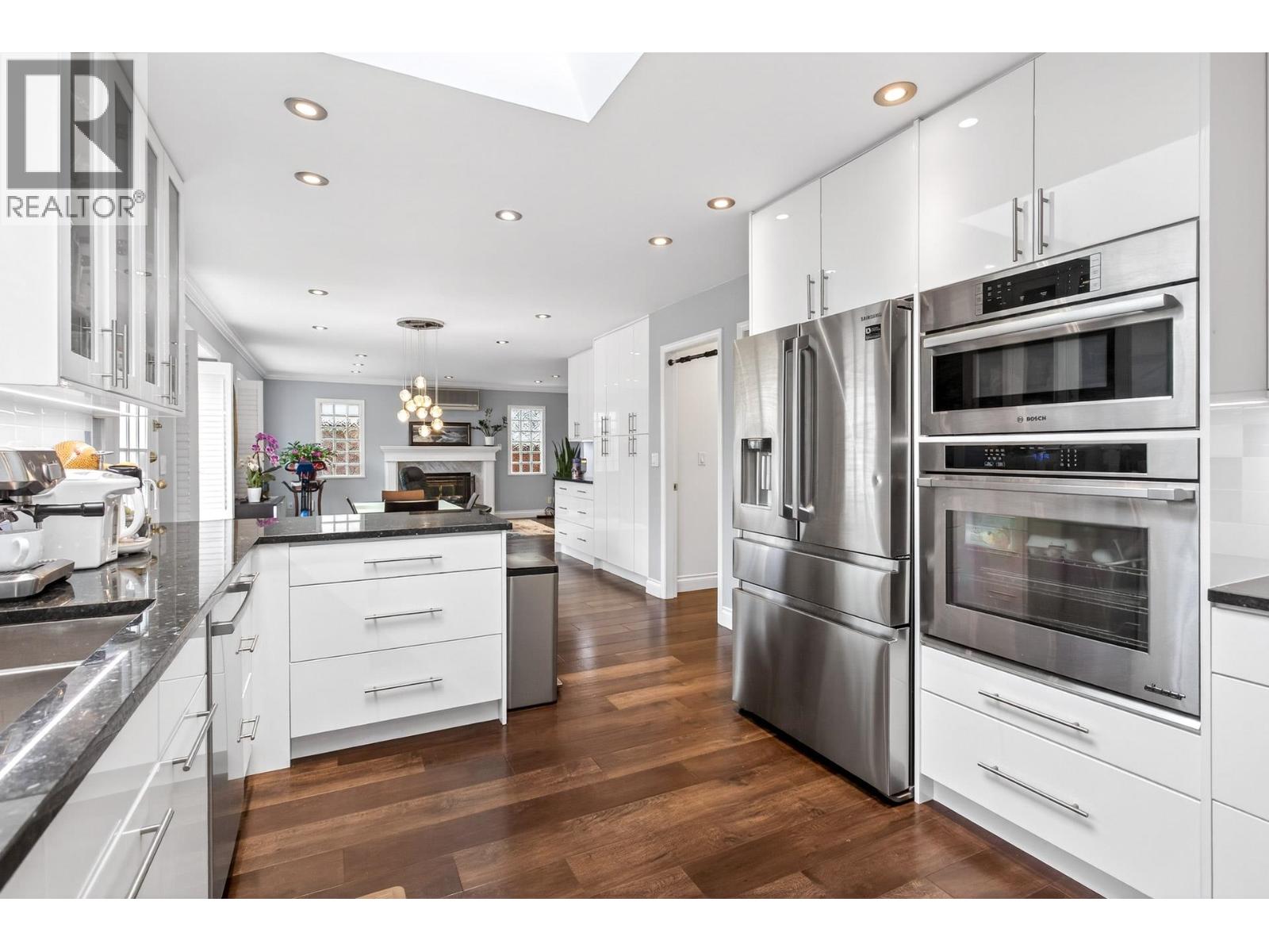 1563 W 59th Avenue, Vancouver, British Columbia  V6P 1Z1 - Photo 11 - R3097825