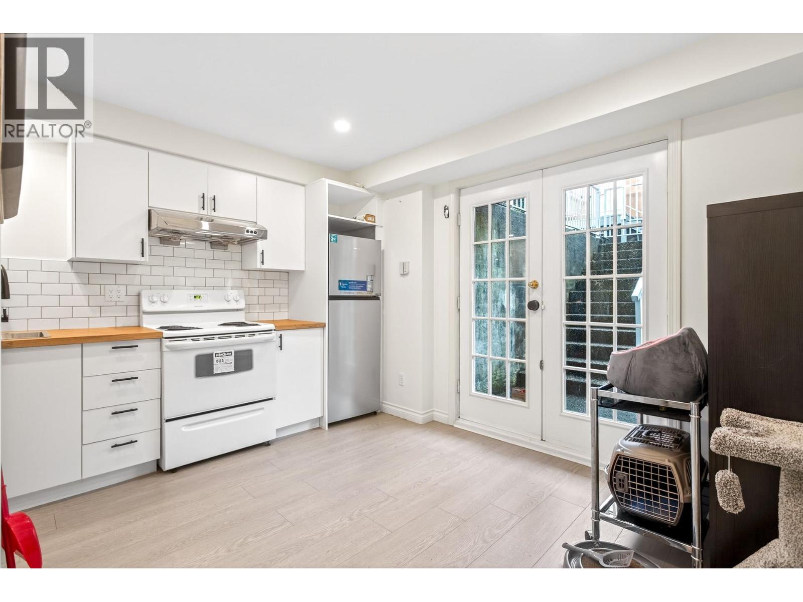 1563 W 59th Avenue, Vancouver, British Columbia  V6P 1Z1 - Photo 24 - R3097825