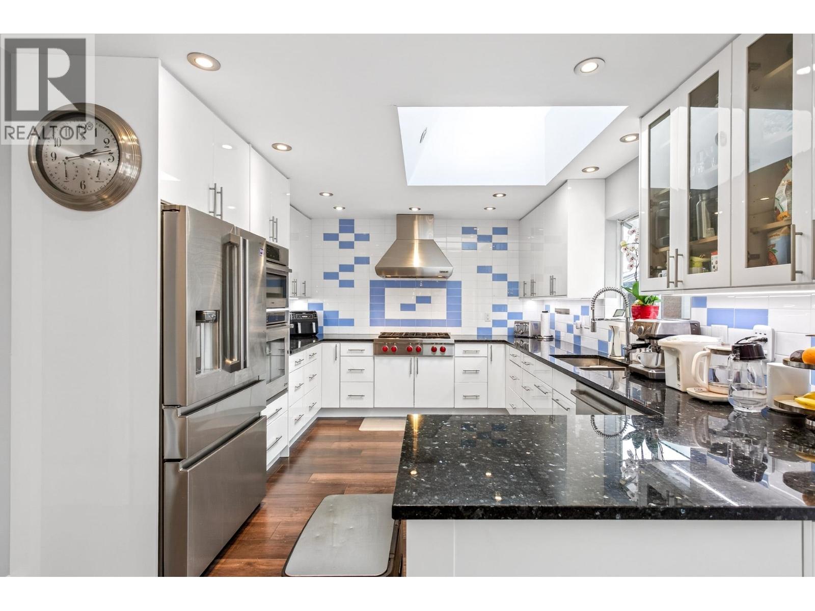 1563 W 59th Avenue, Vancouver, British Columbia  V6P 1Z1 - Photo 9 - R3097825