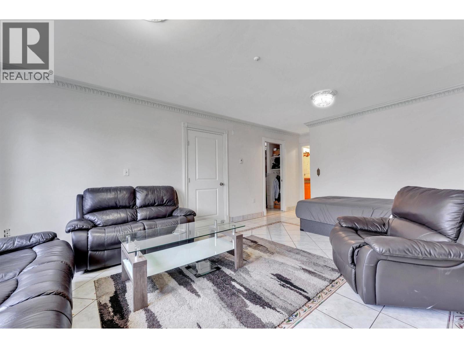 3153 Parker Street, Vancouver, British Columbia  V5K 2V4 - Photo 9 - R3097853