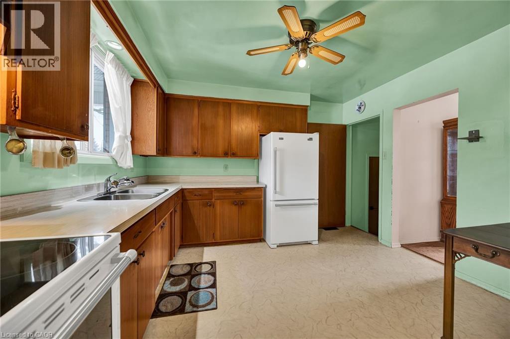 396 Fischer Hallman Road, Kitchener, Ontario  N2M 4Y1 - Photo 5 - 40810766