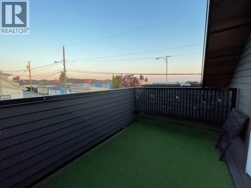 2258 Fraserview Drive, Vancouver, British Columbia  V5P 2N4 - Photo 3 - R3097818