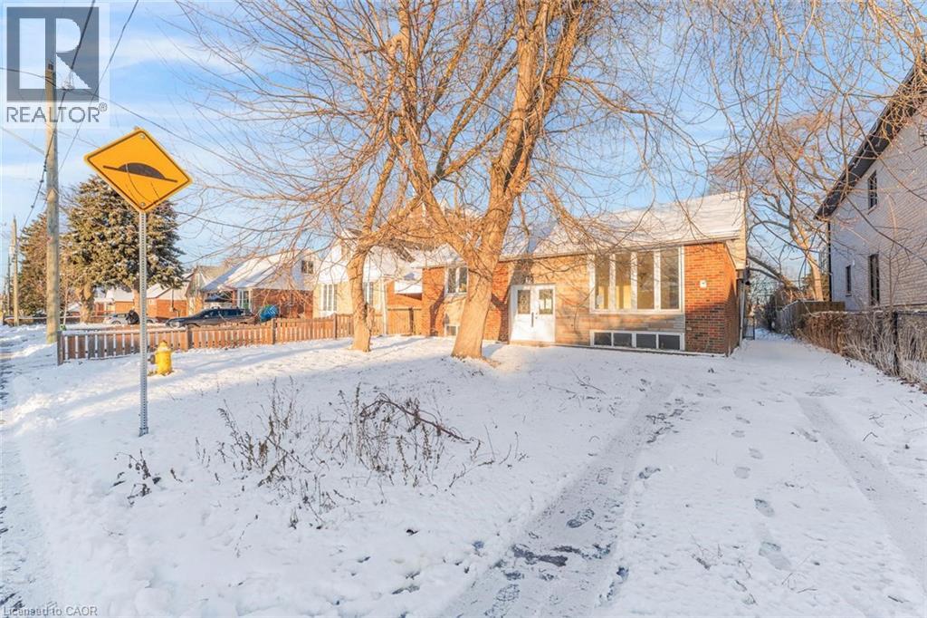 33 Elfreda Boulevard, Scarborough, Ontario  M1L 4L5 - Photo 2 - 40799873