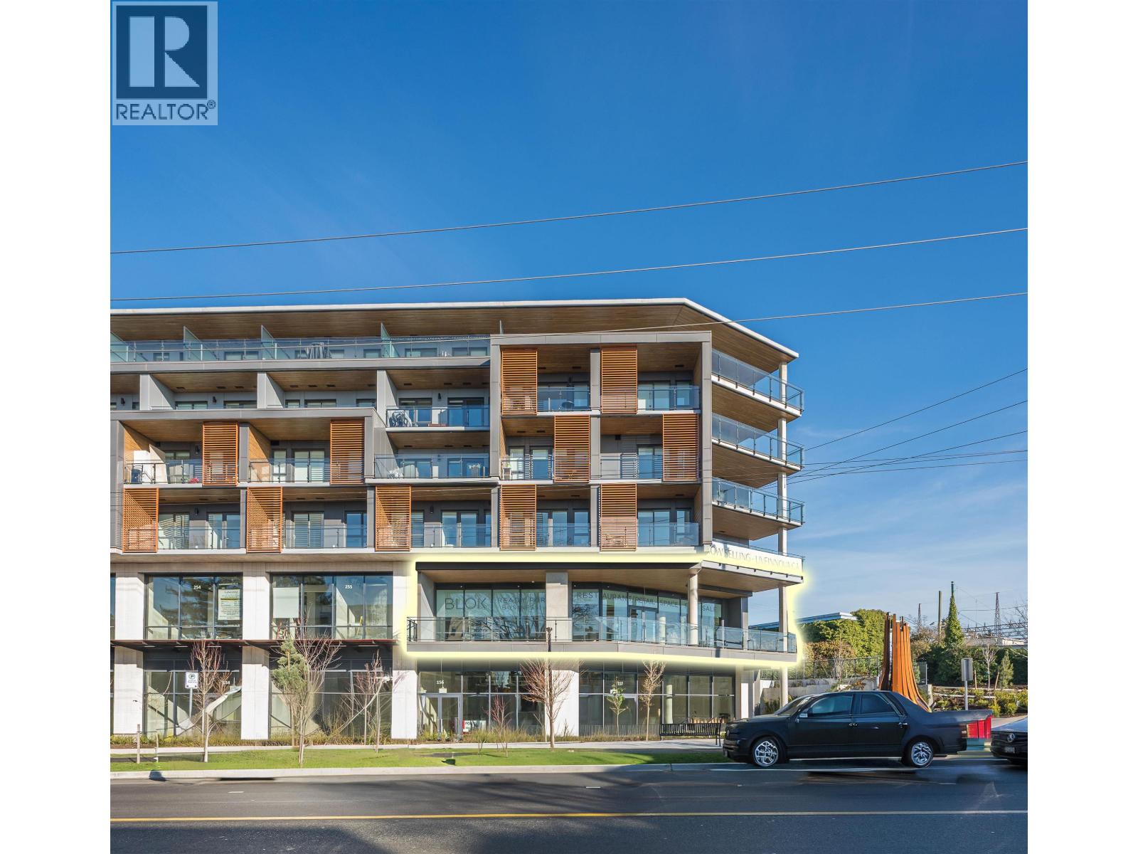 256 422 E 3rd Street, North Vancouver, British Columbia  V7L 0K1 - Photo 2 - C8076826