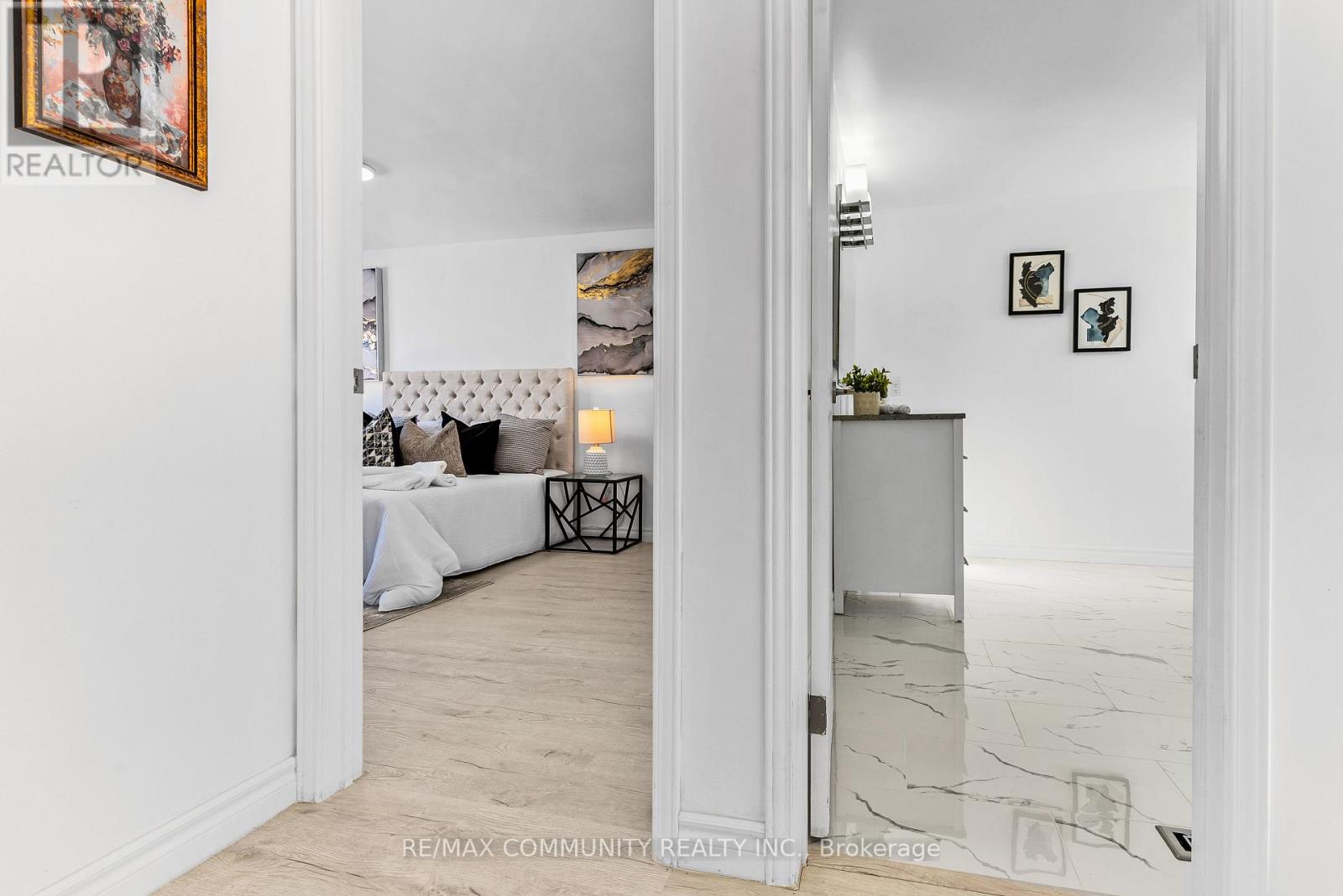 42 Kay Drive, Toronto, Ontario  M9V 4V6 - Photo 24 - W12864068