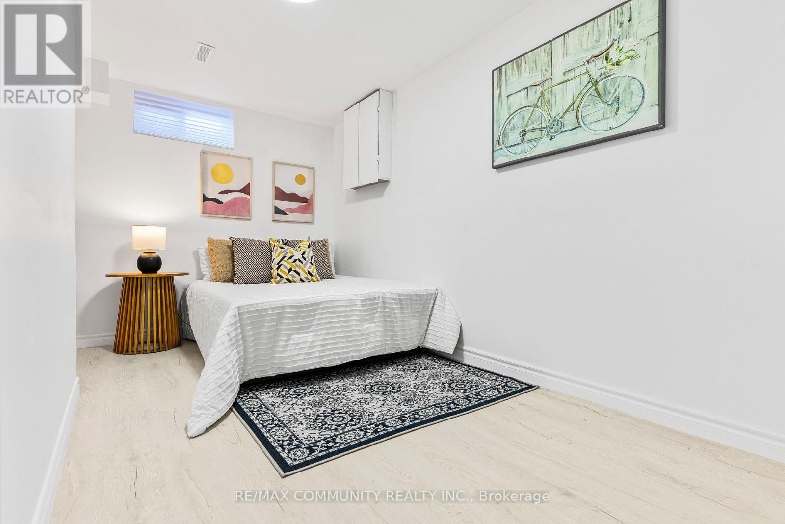 42 Kay Drive, Toronto, Ontario  M9V 4V6 - Photo 32 - W12864068