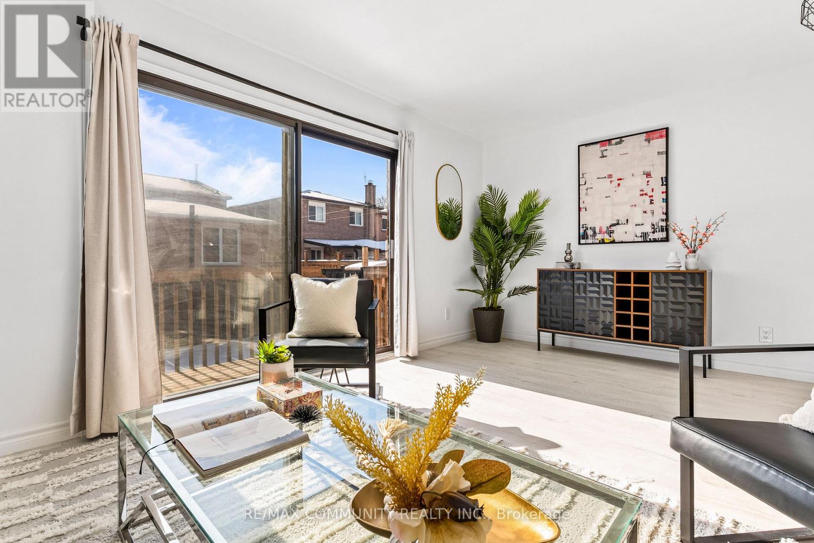 42 Kay Drive, Toronto, Ontario  M9V 4V6 - Photo 26 - W12864068