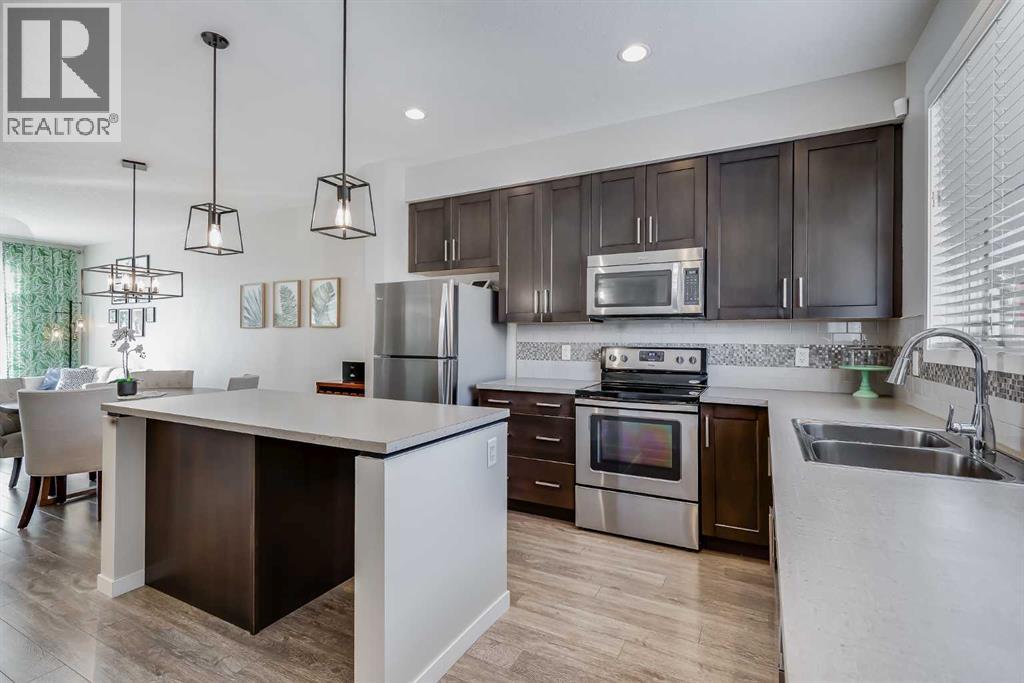 20 Copperpond Rise Se, Calgary, Alberta  T2Z 5B9 - Photo 11 - A2291146