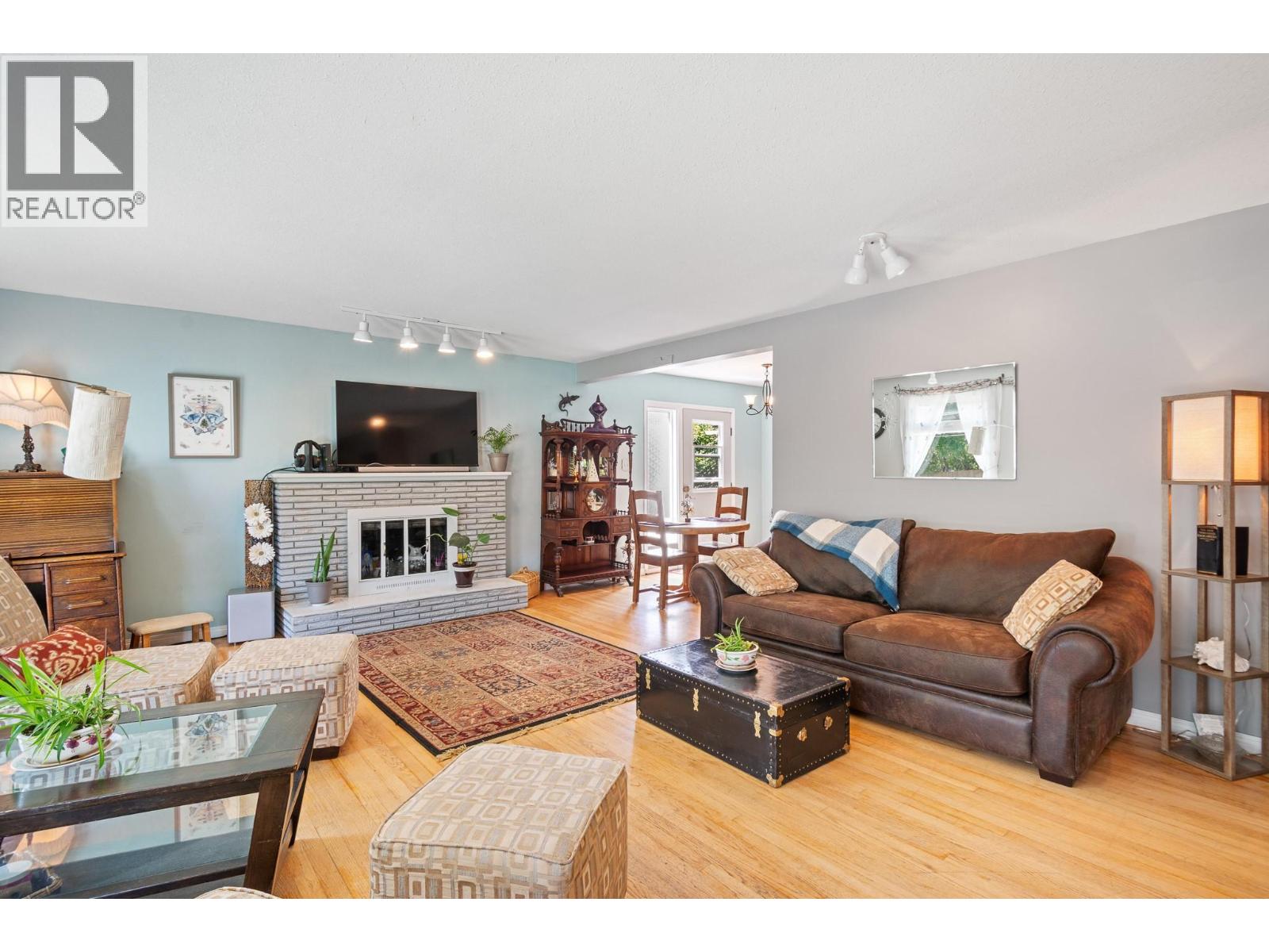 188 Walden Crescent, Penticton, British Columbia  V2A 1R7 - Photo 2 - 10378660