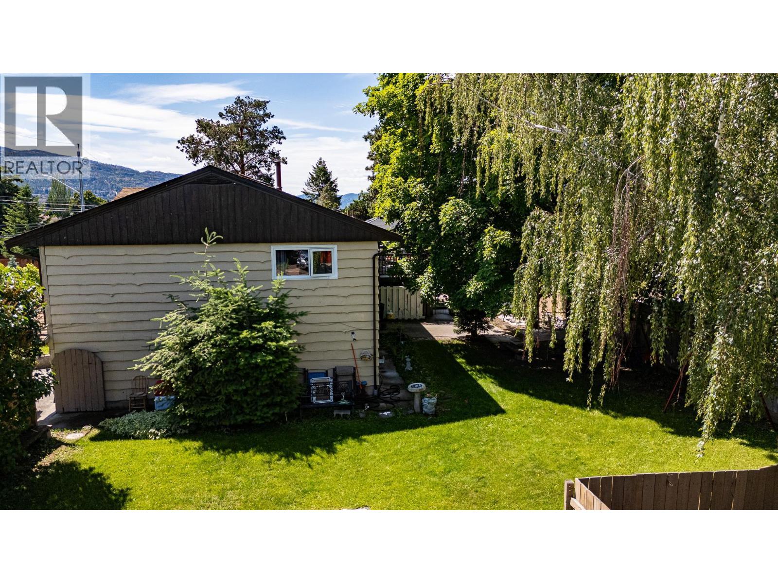 188 Walden Crescent, Penticton, British Columbia  V2A 1R7 - Photo 9 - 10378660