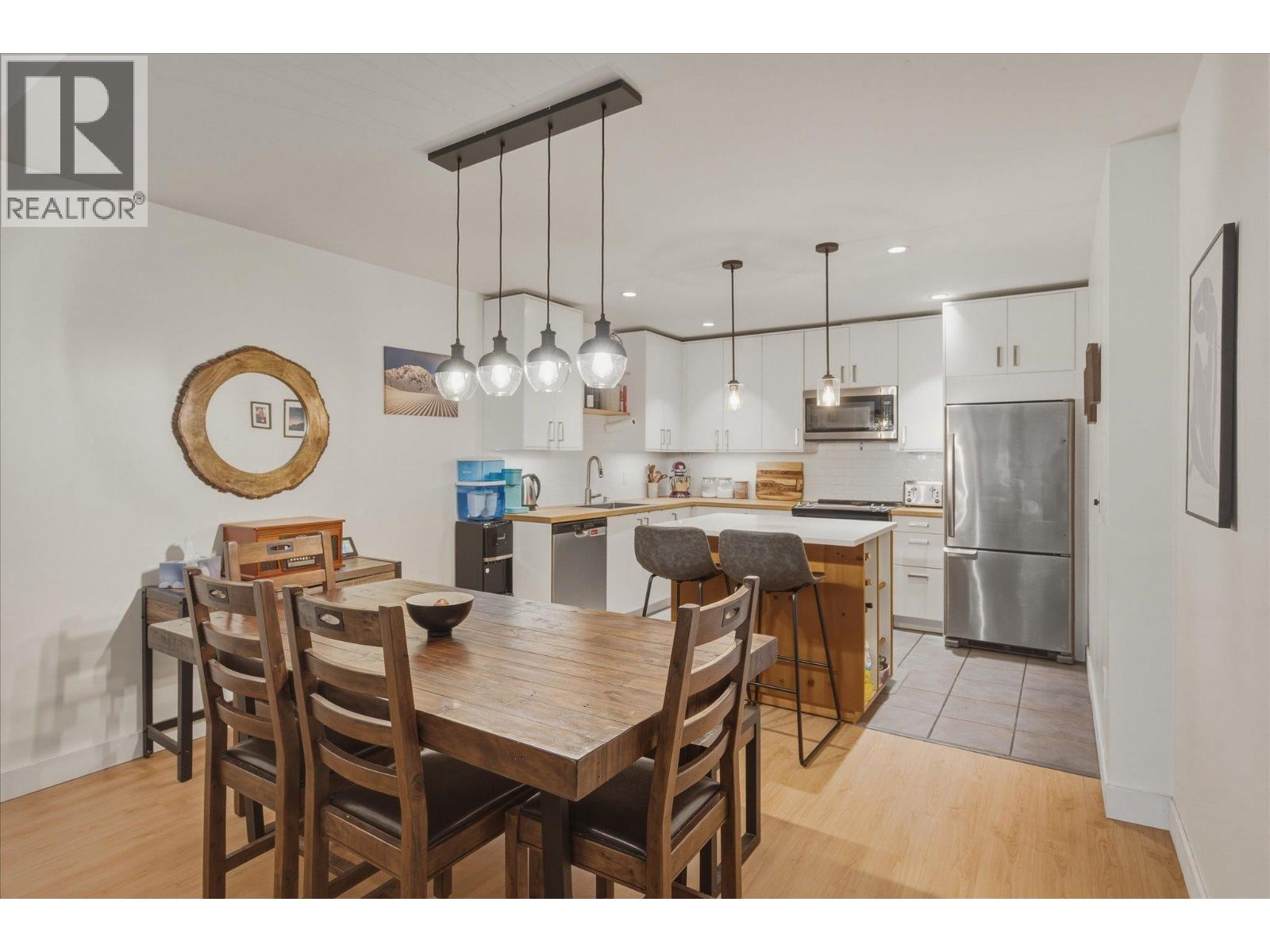 201 3300 Ptarmigan Place, Whistler, British Columbia  V8E 0V5 - Photo 2 - R3097751