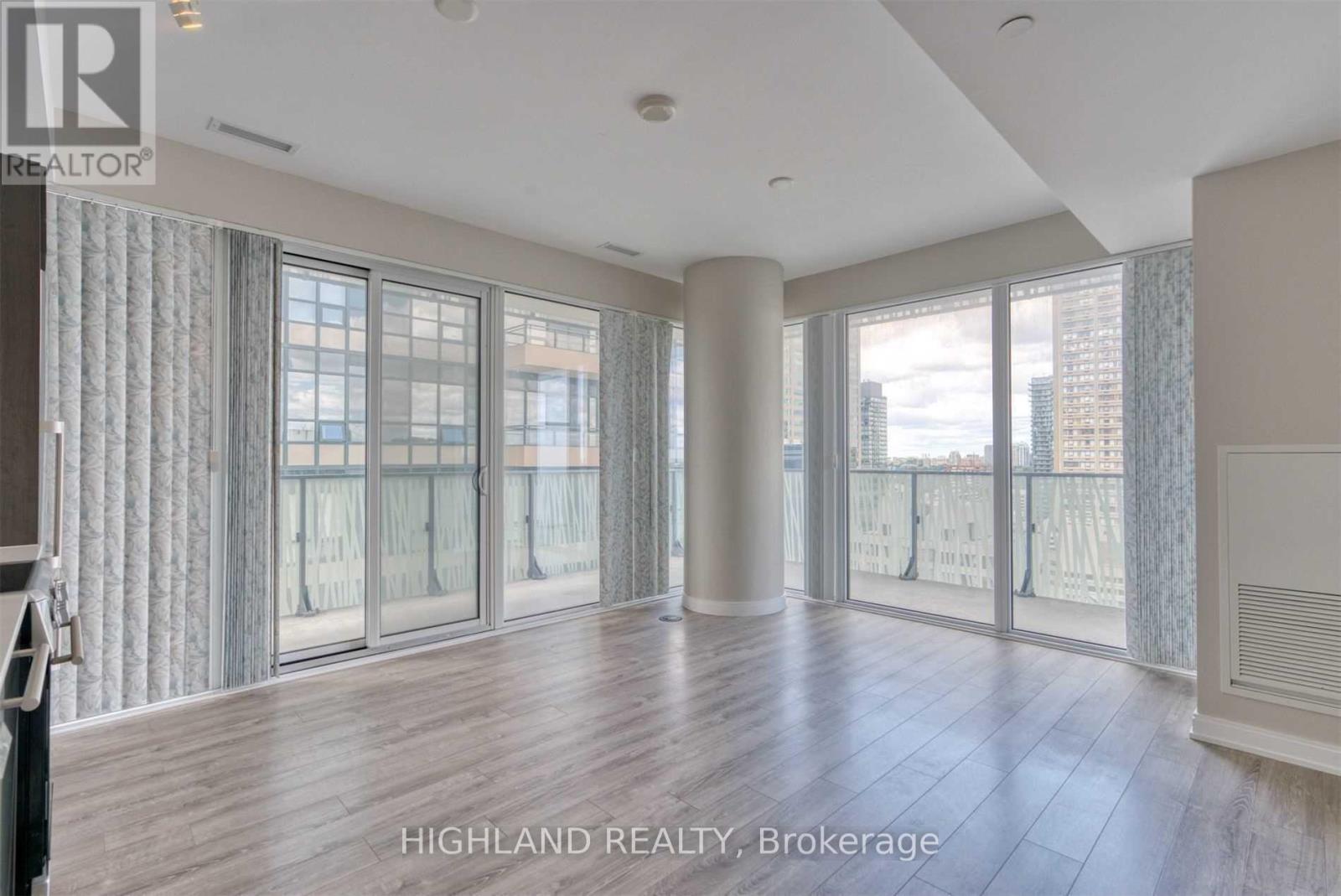 2307 - 42 Charles Street E, Toronto, Ontario  M4Y 1T4 - Photo 10 - C12864110