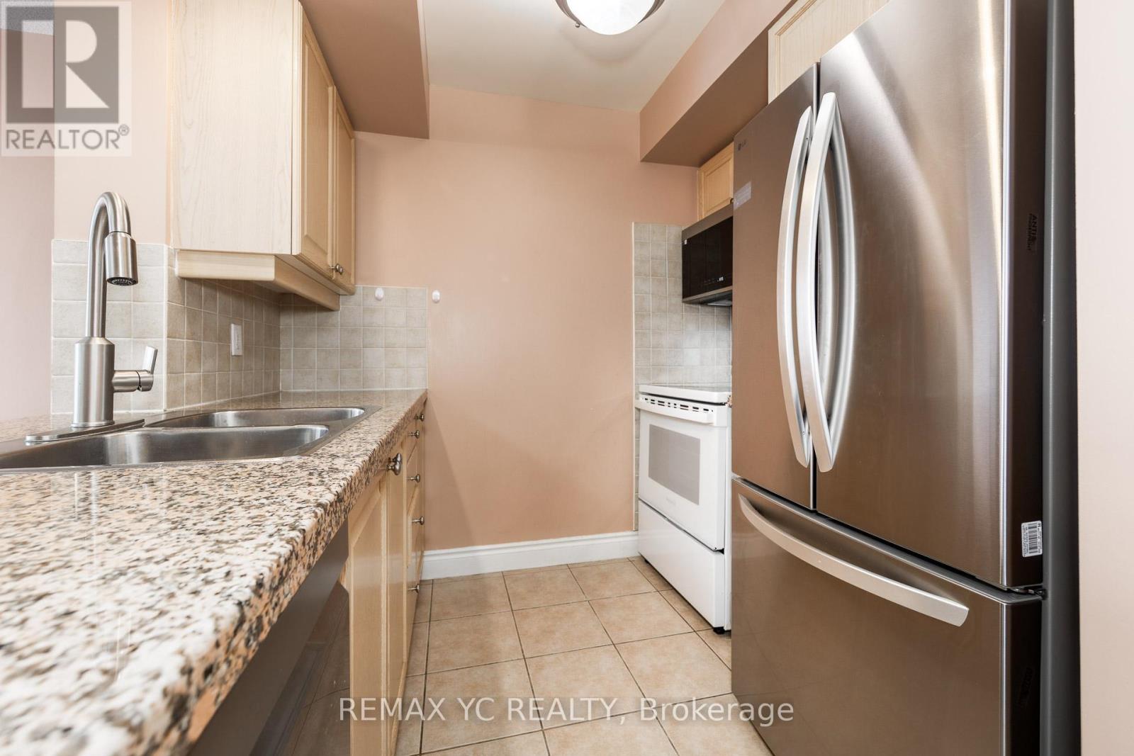 1407 - 10 Northtown Way, Toronto, Ontario  M2N 7L4 - Photo 4 - C12864116