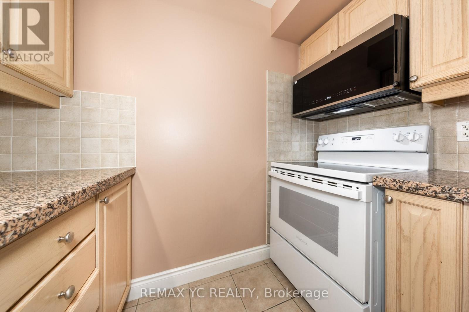 1407 - 10 Northtown Way, Toronto, Ontario  M2N 7L4 - Photo 5 - C12864116