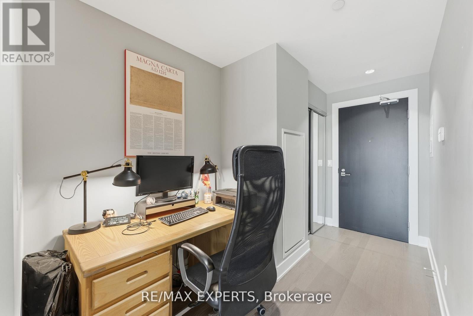 410 - 3018 Yonge Street, Toronto, Ontario  M4N 0A5 - Photo 8 - C12864126
