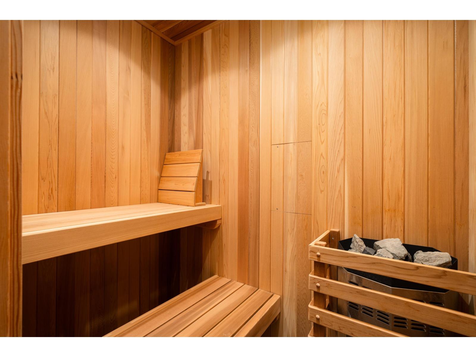 13600 Blackburn Avenue, White Rock, British Columbia  V4B 2Y8 - Photo 37 - R3097823