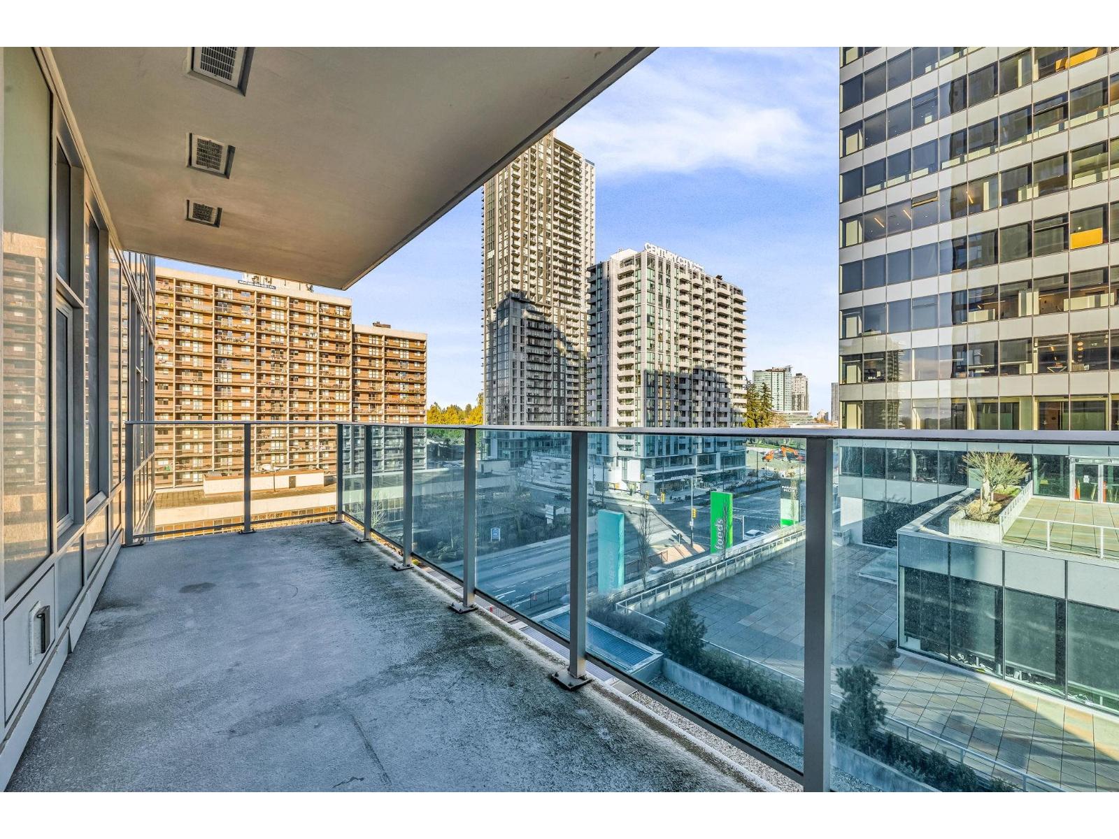 705 13615 Fraser Highway, Surrey, British Columbia  V3T 0P7 - Photo 13 - R3097843