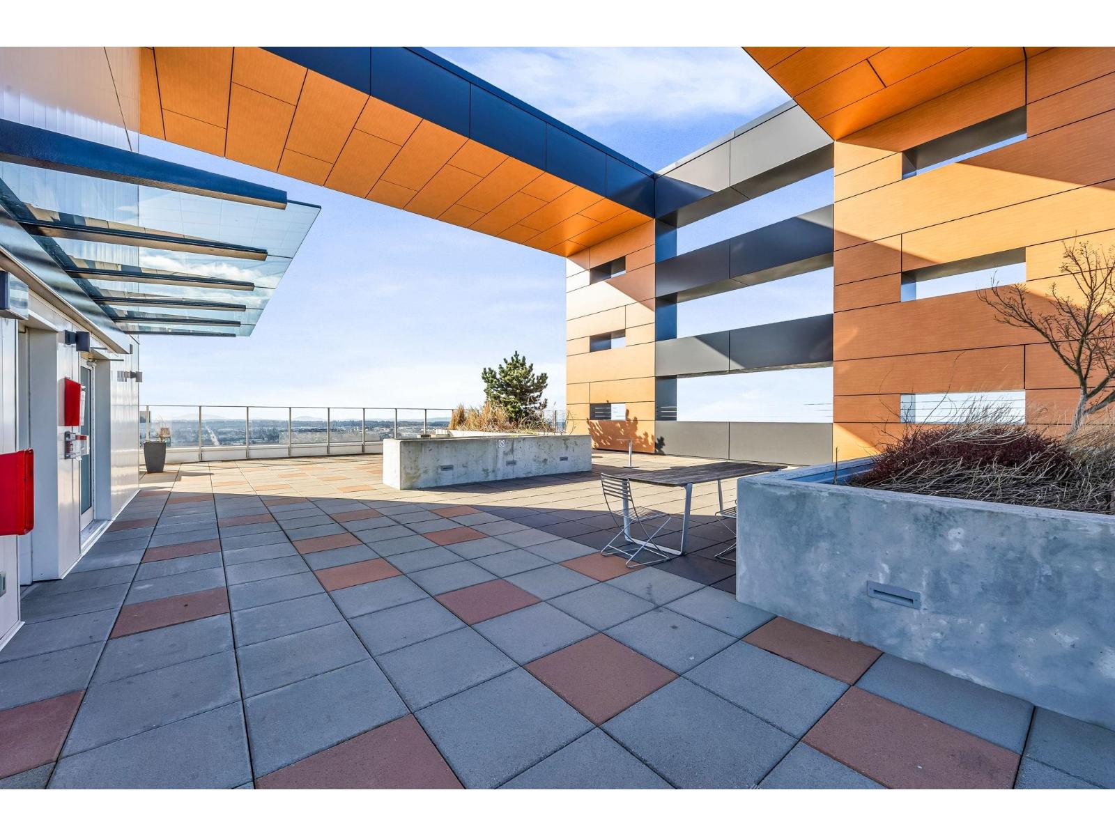 705 13615 Fraser Highway, Surrey, British Columbia  V3T 0P7 - Photo 19 - R3097843