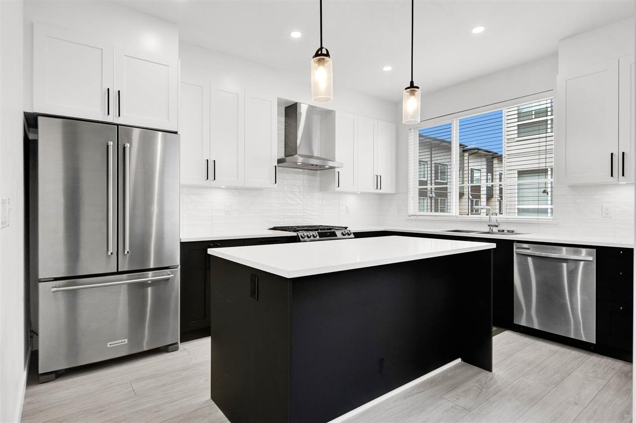 1 7288 188 STREET, Surrey, British Columbia