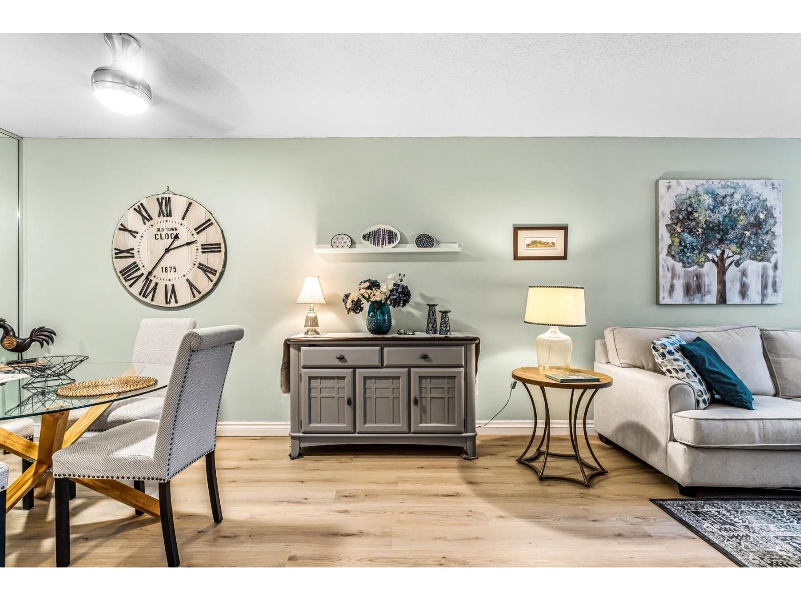 103 1555 Fir Street, White Rock, British Columbia  V4B 4B6 - Photo 4 - R3097878