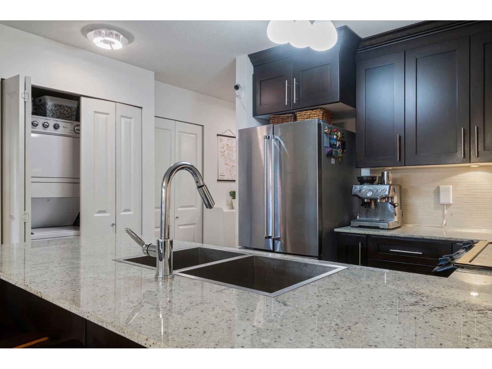 105 8915 202 Street, Langley, British Columbia  V1M 0B5 - Photo 8 - R3097901