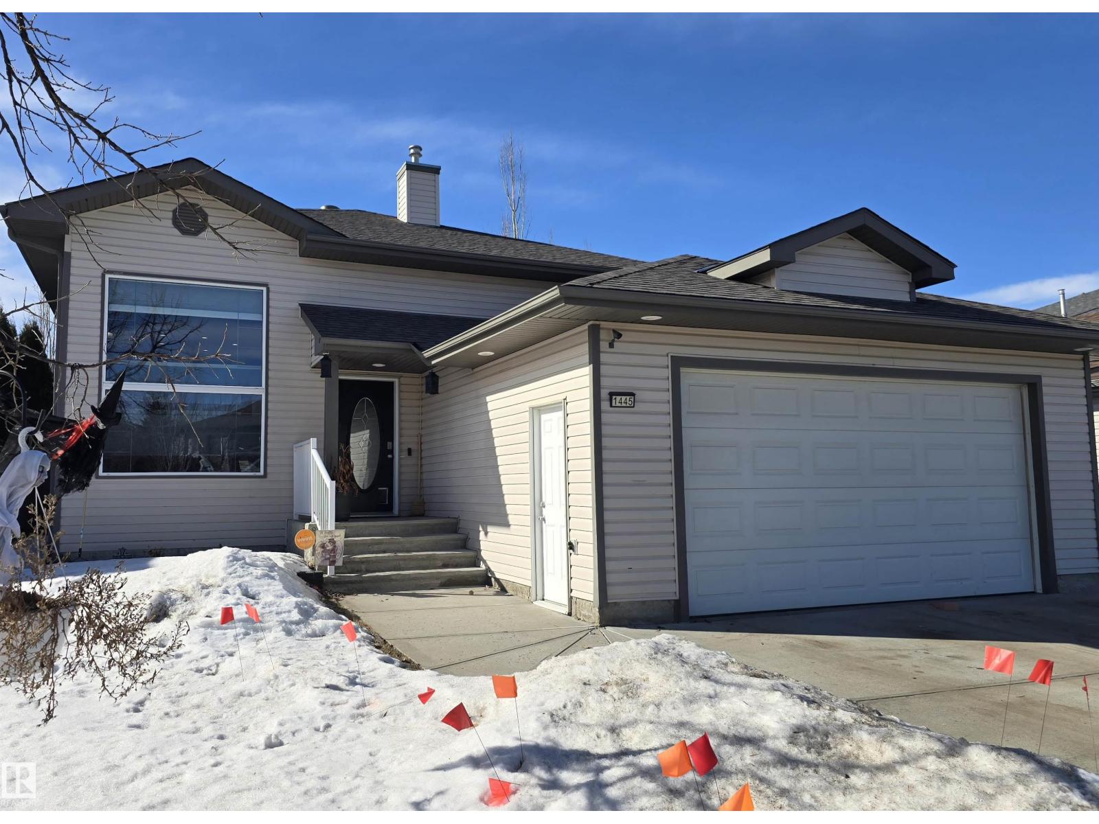 1445 HIGHWOOD BV, devon, Alberta