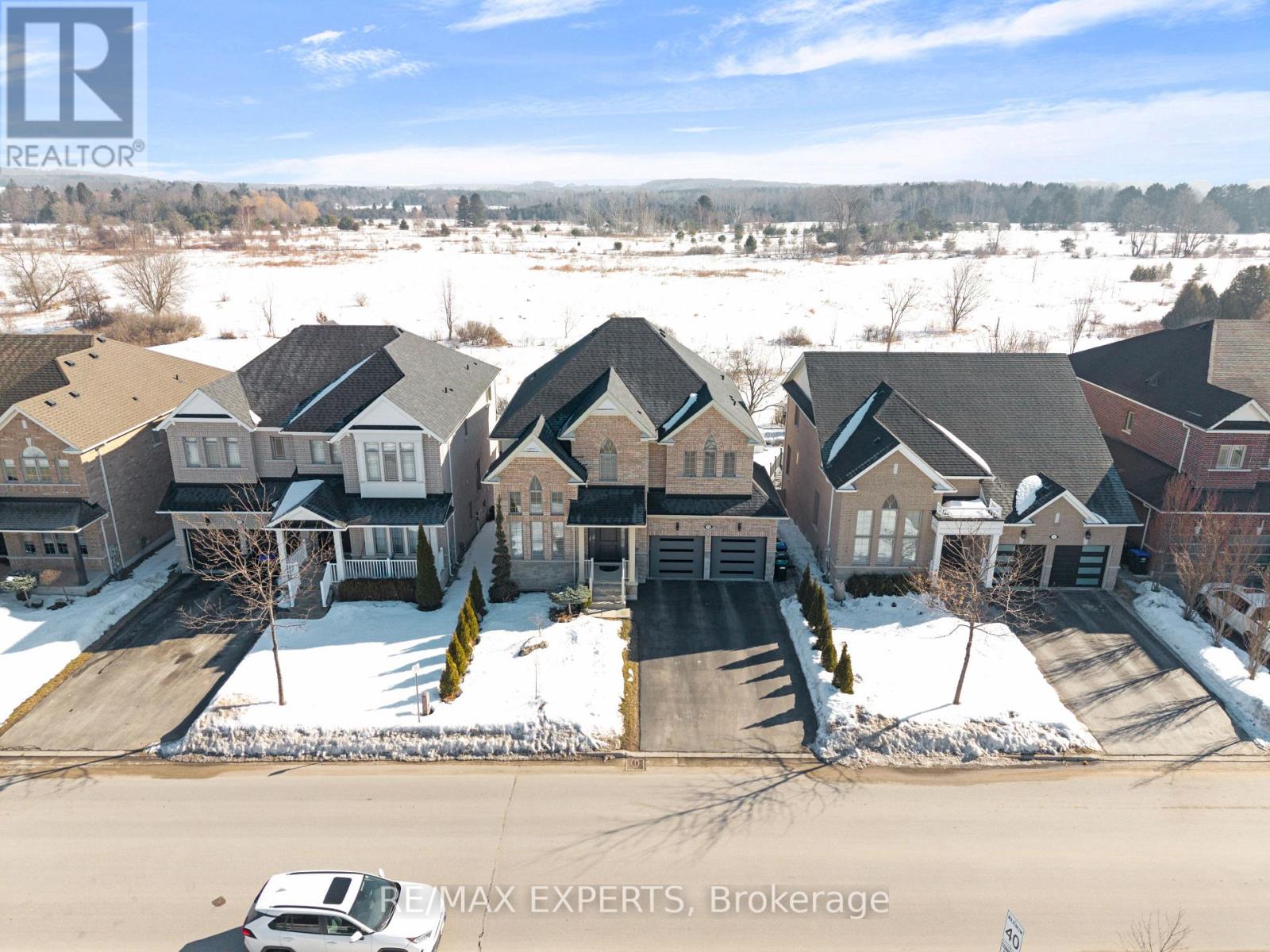 75 Turner Drive, New Tecumseth (Tottenham), Ontario  L0G 1W0 - Photo 6 - N12864114