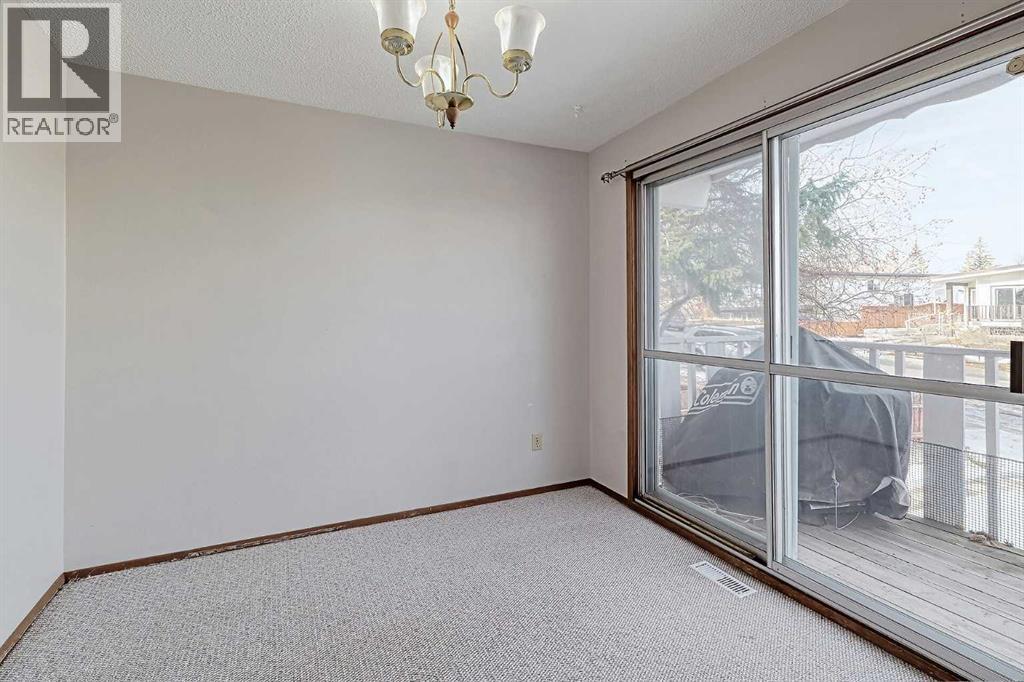 11108 Sacramento Drive Sw, Calgary, Alberta  T2W 0J2 - Photo 9 - A2291153