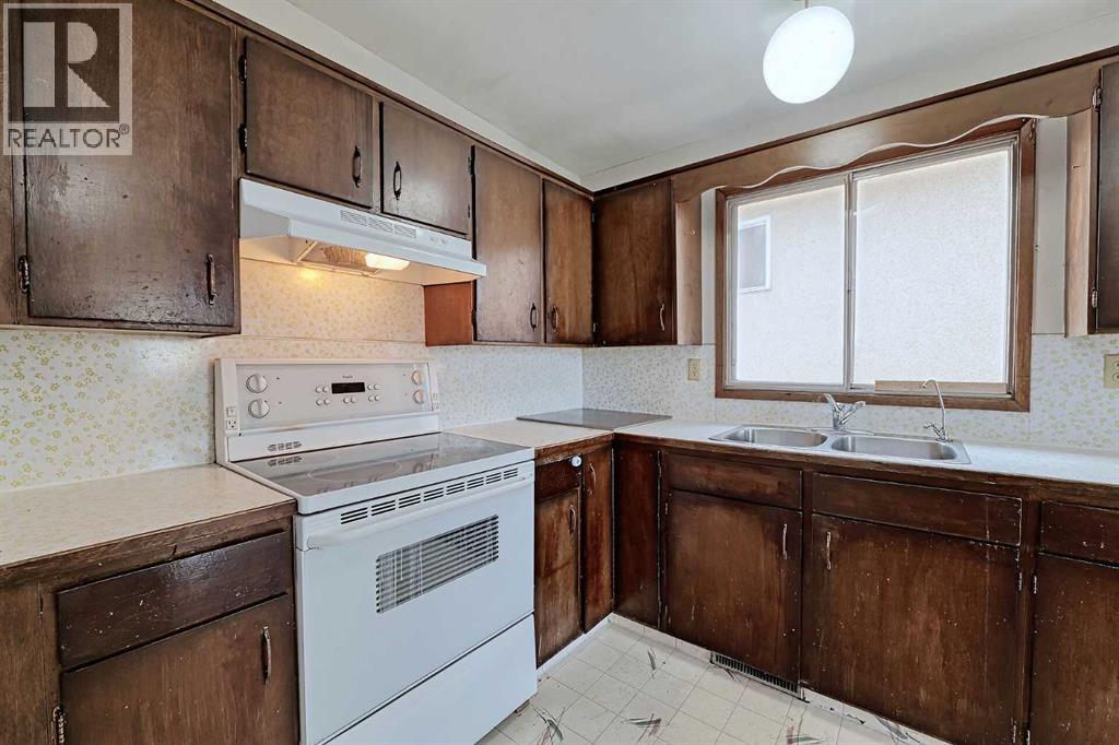 11108 Sacramento Drive Sw, Calgary, Alberta  T2W 0J2 - Photo 15 - A2291153