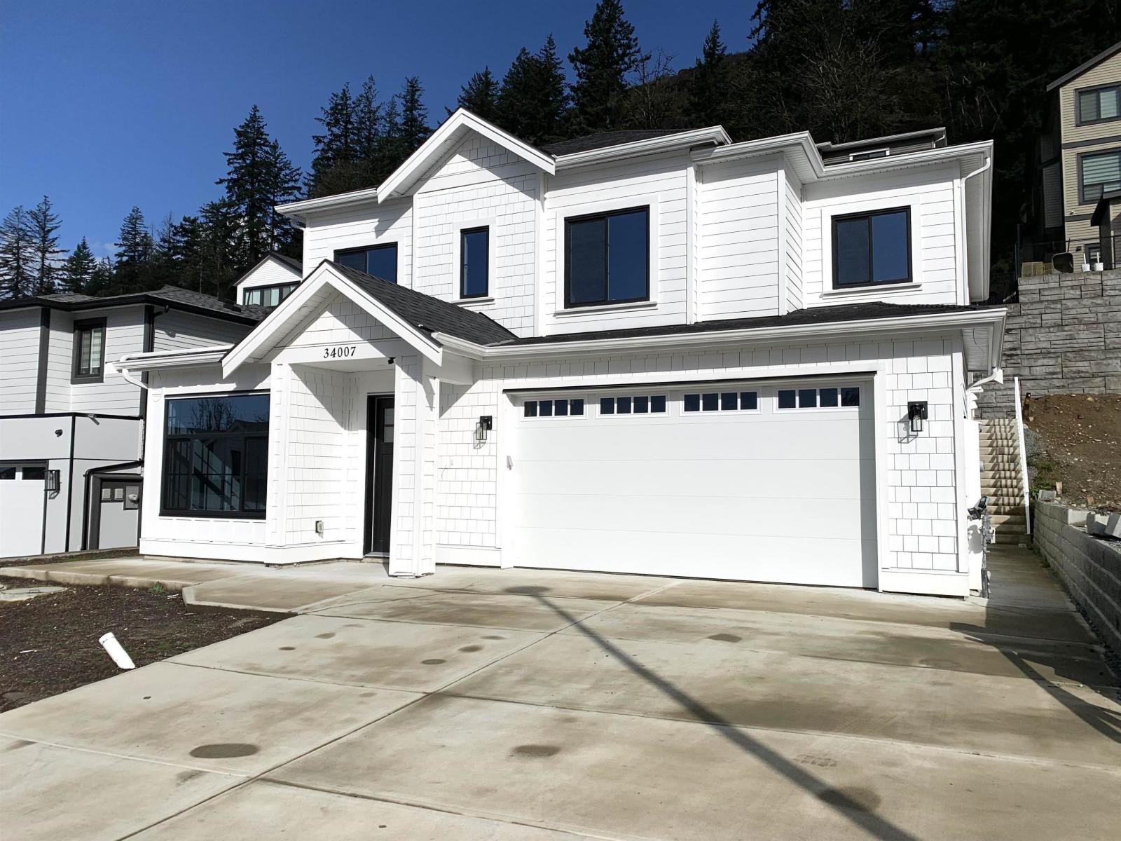 34007 Barker Court, Mission, British Columbia  V2V 6B2 - Photo 3 - R3097302