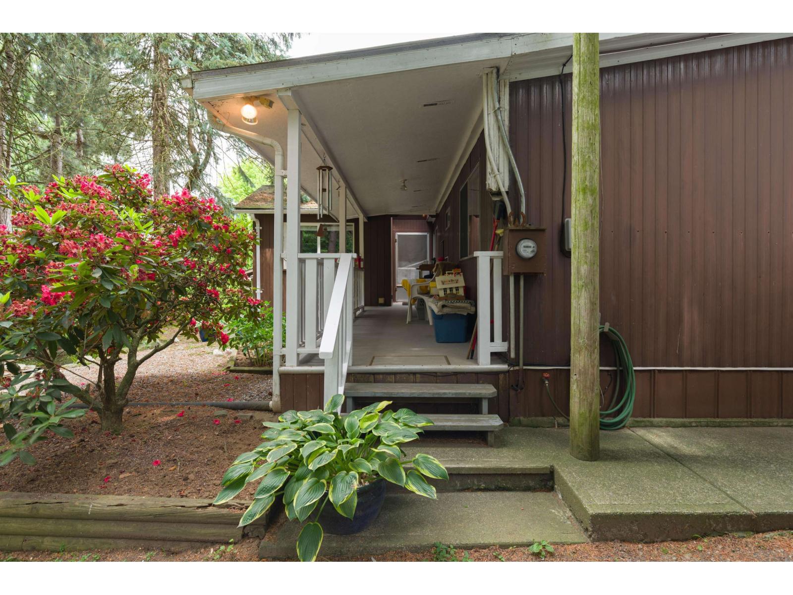 2161 Martens Street, Abbotsford, British Columbia  V2T 6M6 - Photo 11 - R3097468