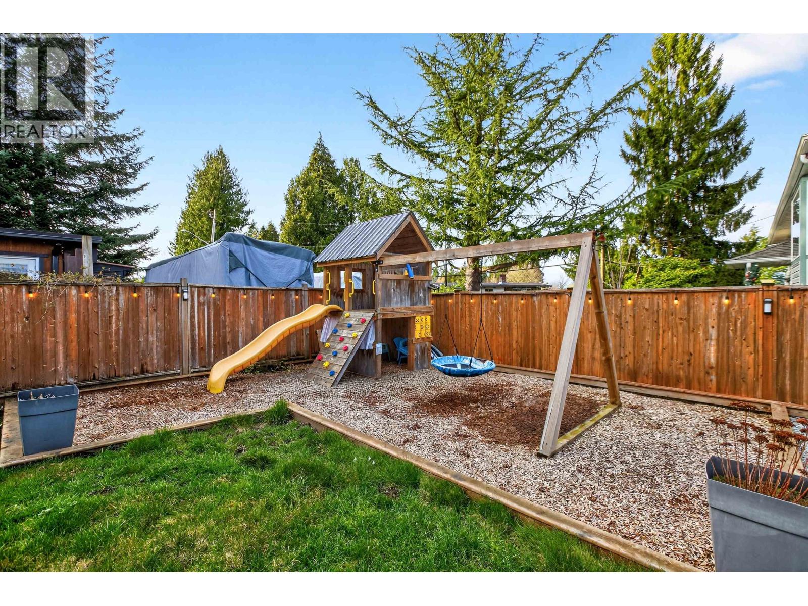 21875 124 Avenue, Maple Ridge, British Columbia  V2X 4J1 - Photo 3 - R3097755