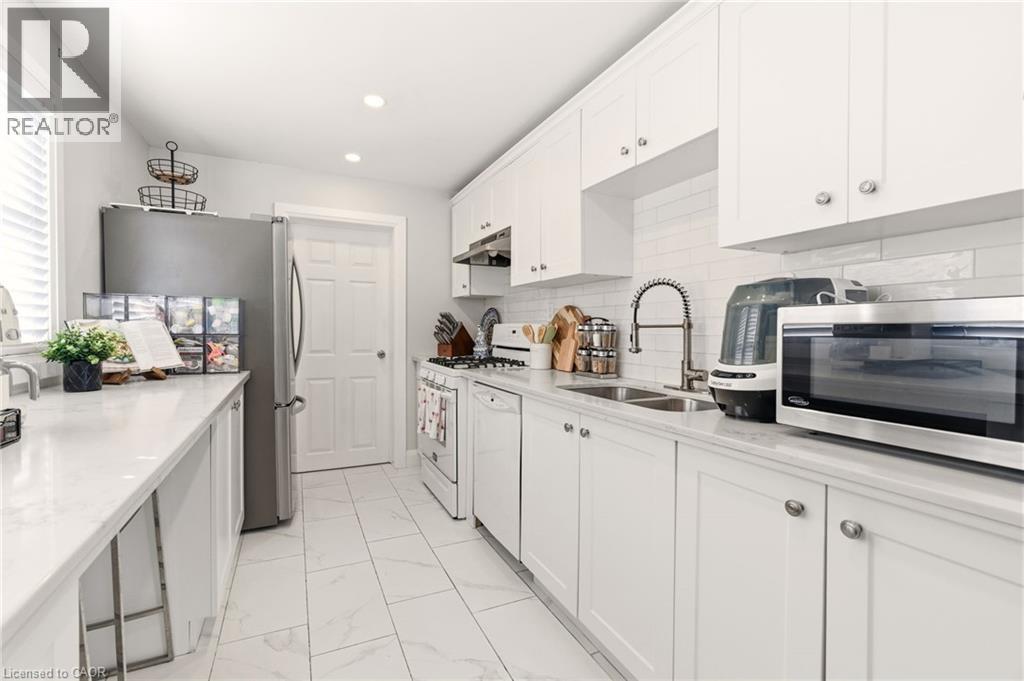 16 Munn Street, Hamilton, Ontario  L8V 1J6 - Photo 8 - 40809834