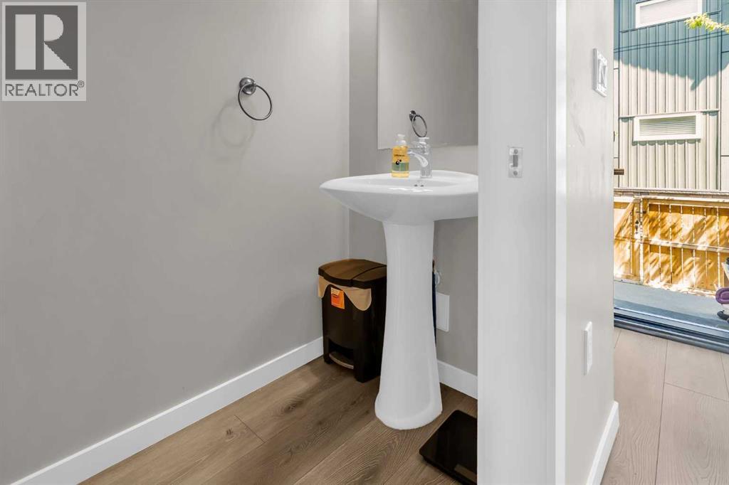 142 Red Embers Gate Ne, Calgary, Alberta  T3N 1E9 - Photo 10 - A2284261