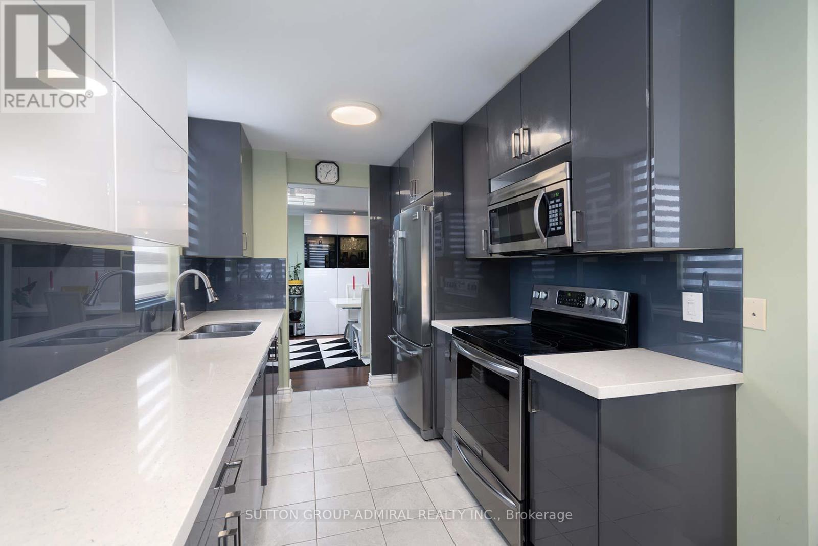 402 - 133 Torresdale Avenue, Toronto, Ontario  M2R 3T2 - Photo 3 - C12819328