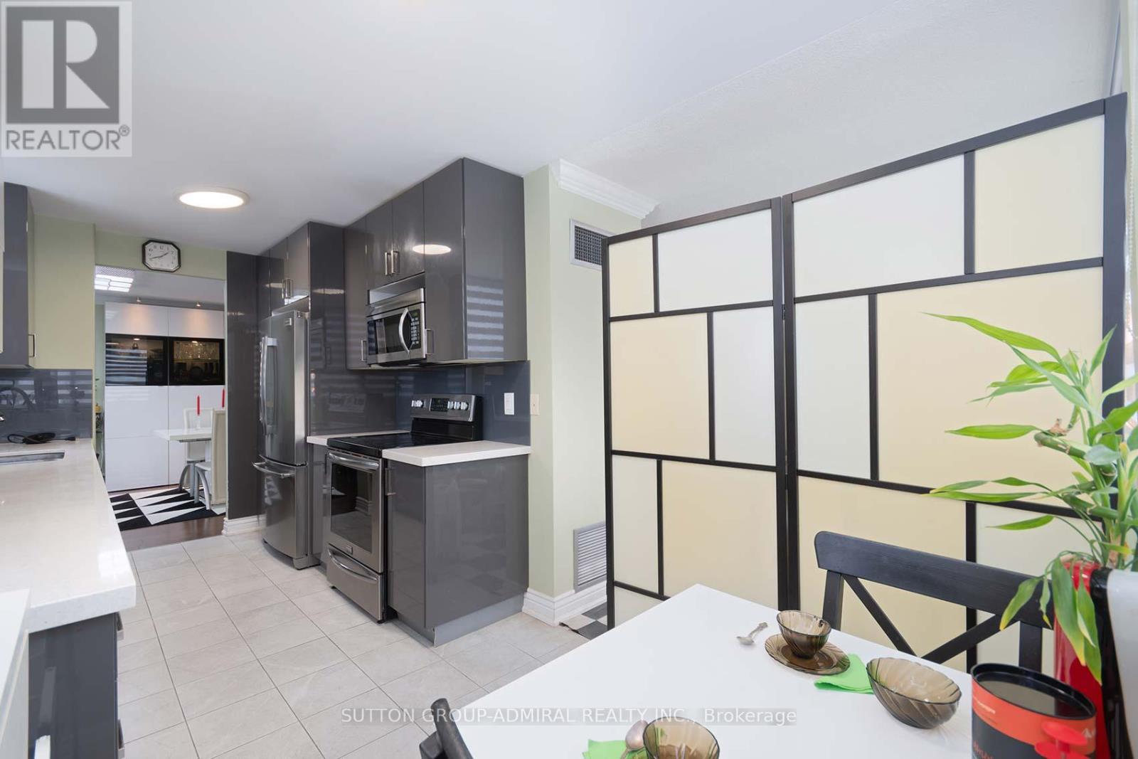 402 - 133 Torresdale Avenue, Toronto, Ontario  M2R 3T2 - Photo 4 - C12819328